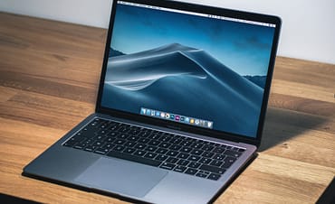 MacBook PROを ホームページ制作 のメインマシンに変更して一月以上がたちました。